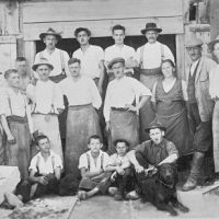 561462_421228391252783_1529703847_n